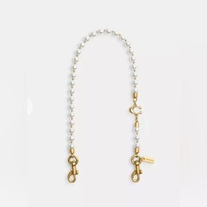 Pearl chain coach , new